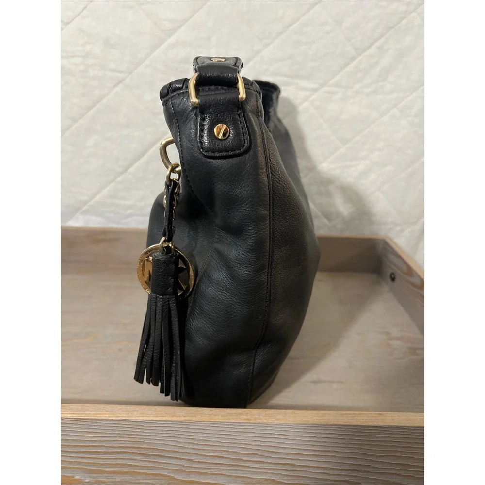 Michael Kors preowned very